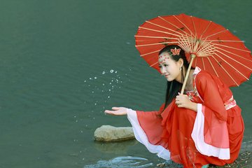 床上的痴缠启示uncensored